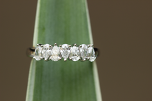 Load image into Gallery viewer, Pear-Shaped Diamond Band
