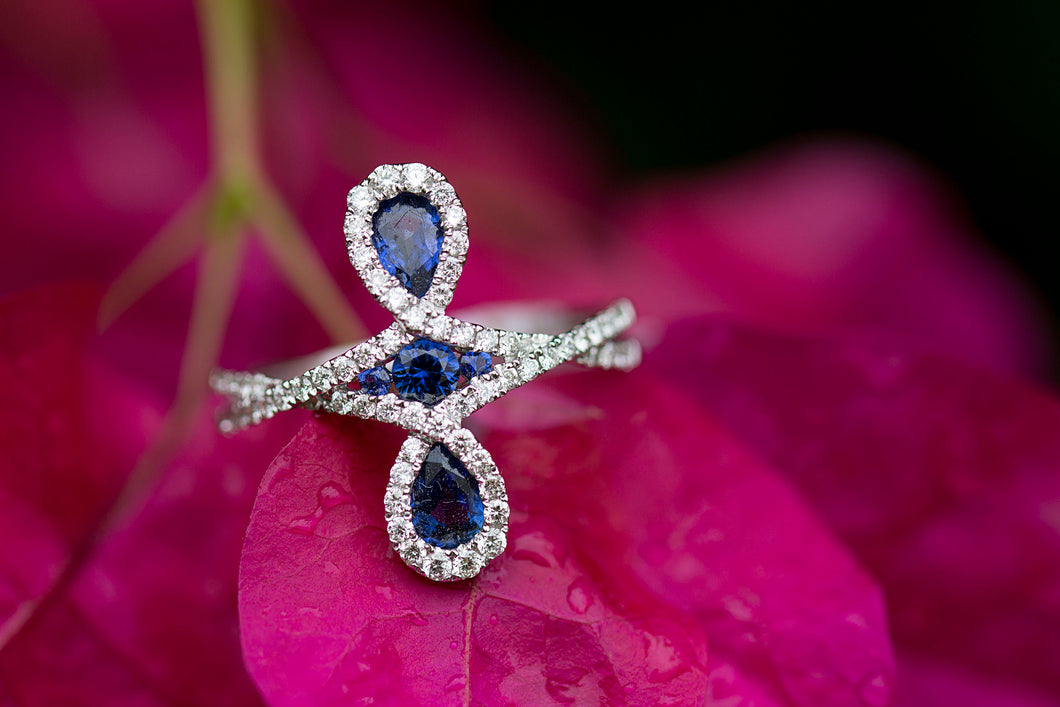 Twisted Sapphire & Diamond Ring